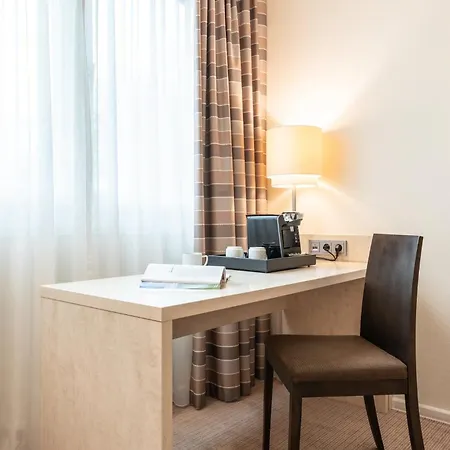 Отель Garner By Ihg